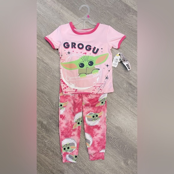 BNWT The Mandalorian 2 piece girls pajama set - Picture 4 of 4